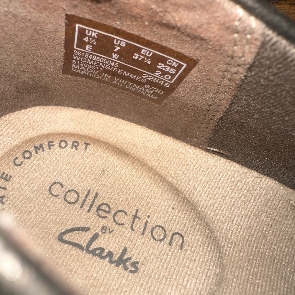 Clarks Bronze Metallic Cora Daisy Loafers Women’s 7 comfort Shoes - Picture 7 of 7